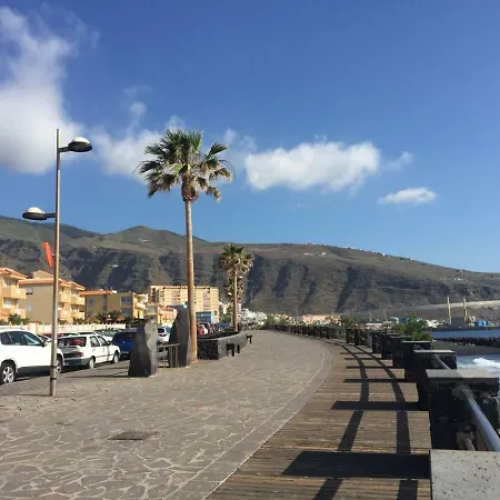 Апартаменты By The Beach Tenerife